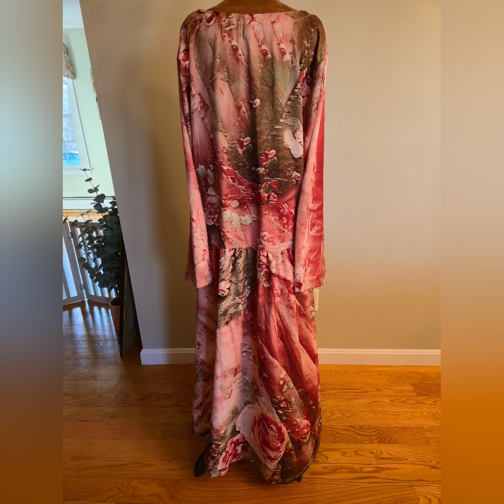 🪷SALE! Long Sleeve Lightweight Maxi Dress in Dusty Peach Floral - Picture 4 of 4